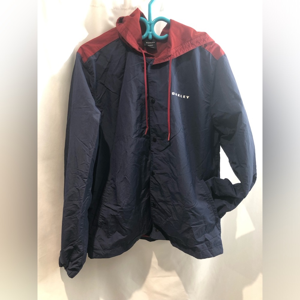 Oakley Men's Windbreaker in Navy and red